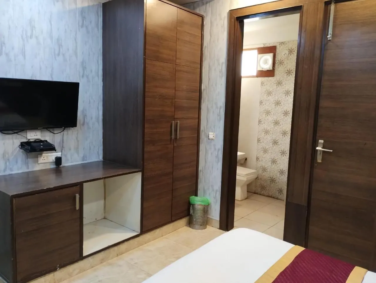 Hotel Rajvansh Palace Gurgaon