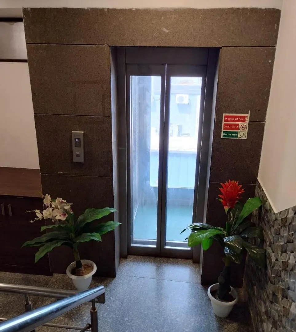 Hotel Rajvansh Palace Gurgaon 3*,