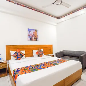 3* Hotel Fabhotel Emoji